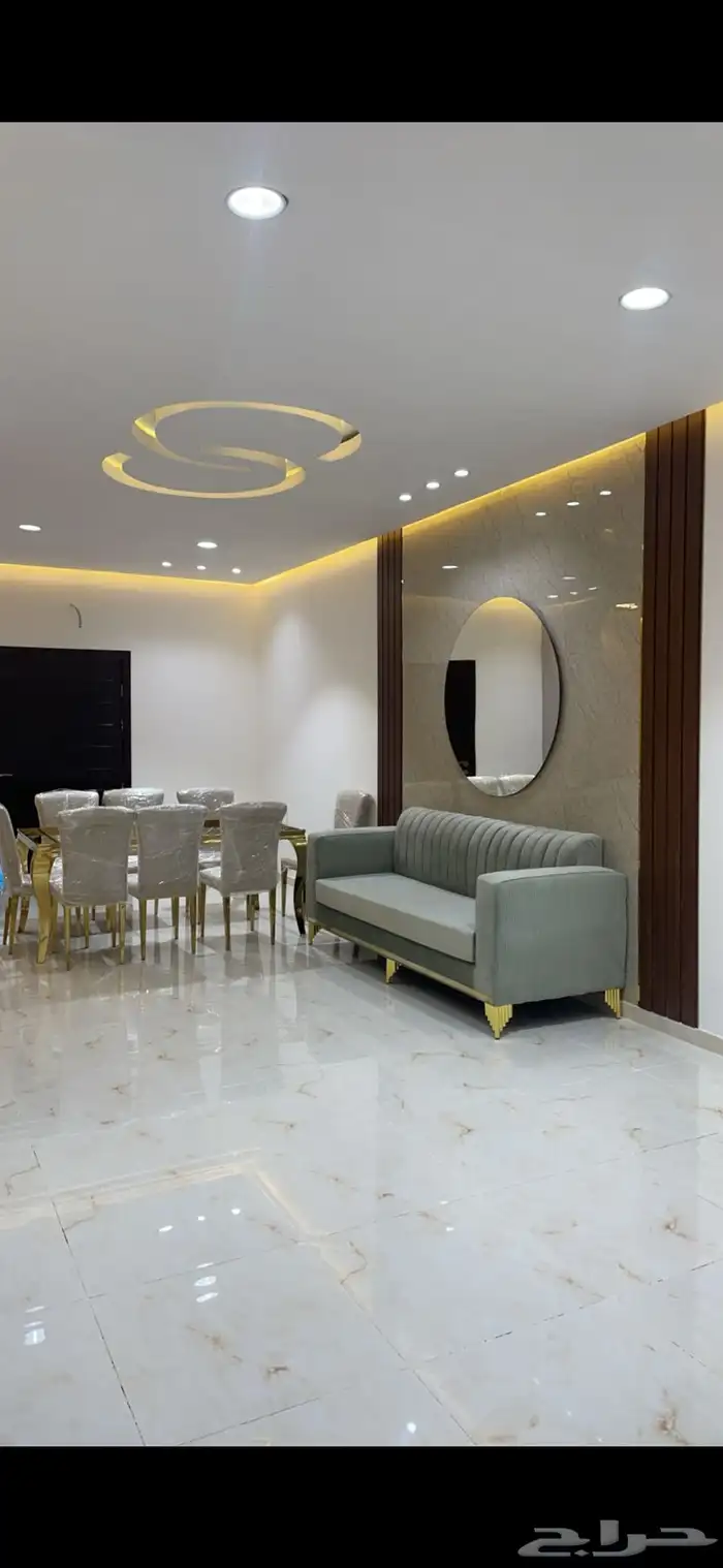 كنب اخو الجديد استخدام نظيف جدا  يكفي 11 شخص ضغط 80 0