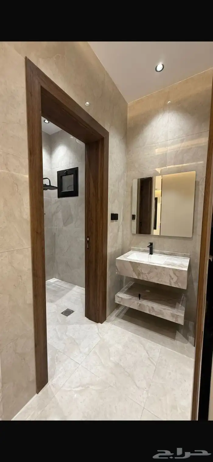 للبيع دور جاهزة للسكن في مخطط ت 6 بالعزيزية 2