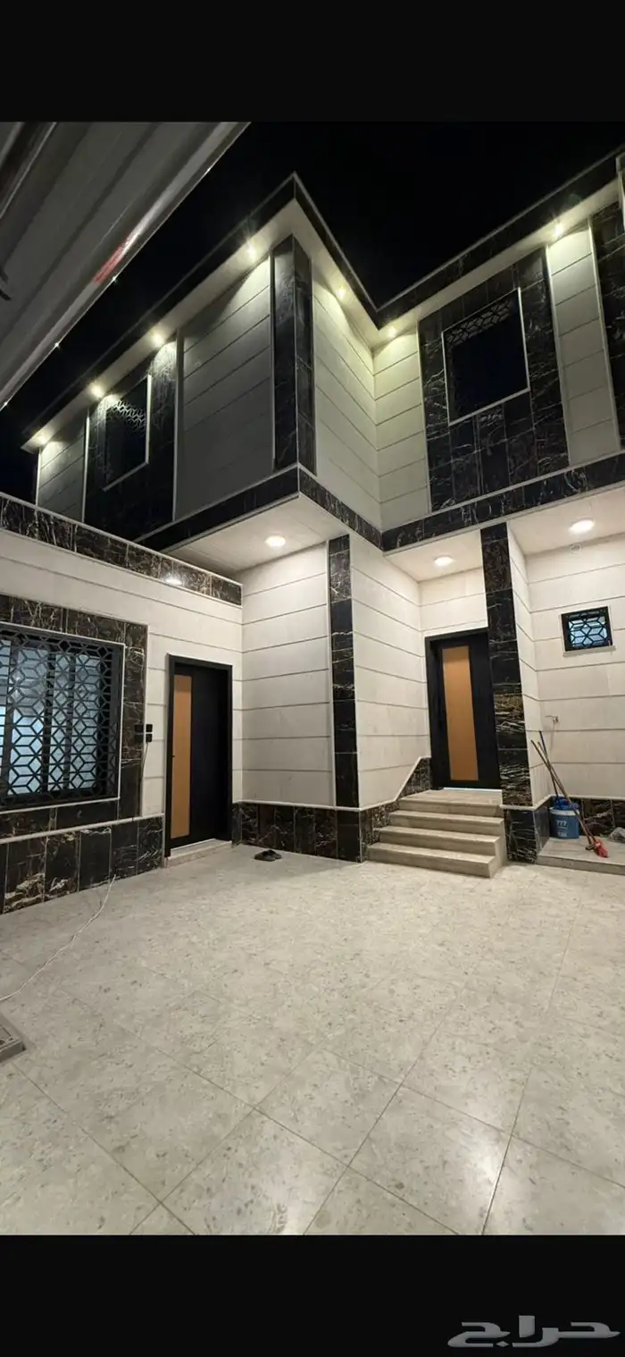 للبيع دور جاهزة للسكن في مخطط ت 6 بالعزيزية 8