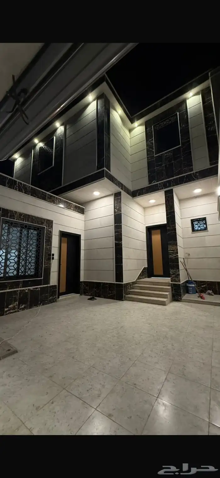 للبيع دور جاهزة للسكن في مخطط ت 6 بالعزيزية 9