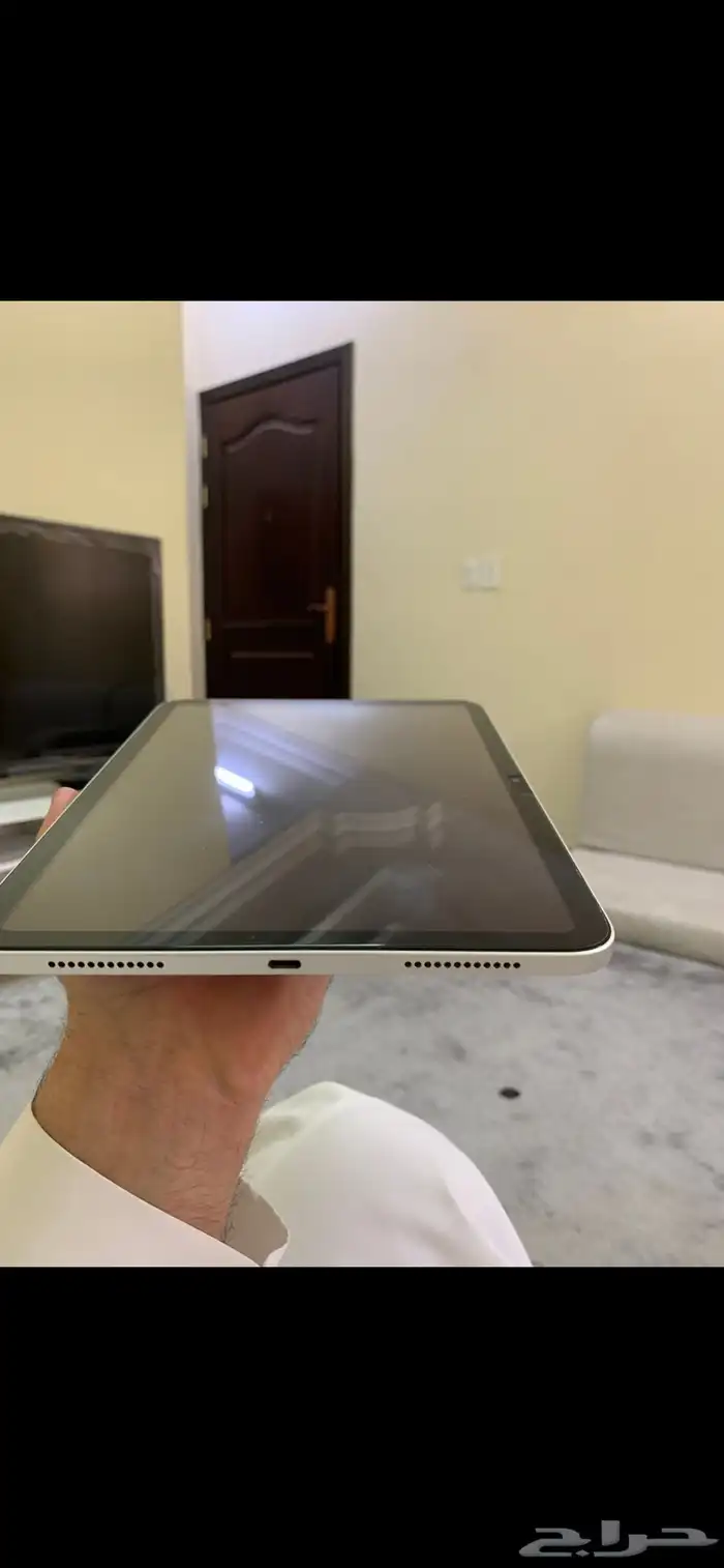 ايباد الجيل العاشر 10 وكاله شبه جديد 0