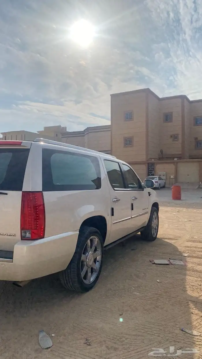 اسكاليد 2011 نظيف 3