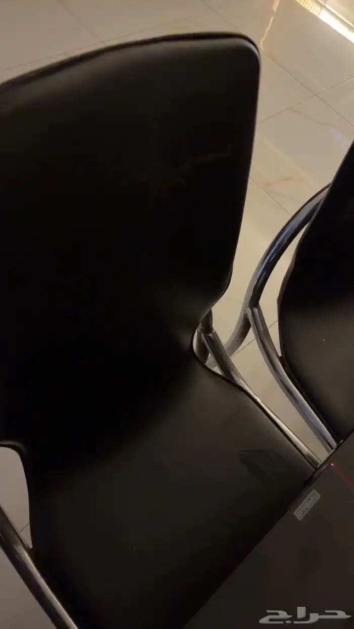 طاولة طعام 4