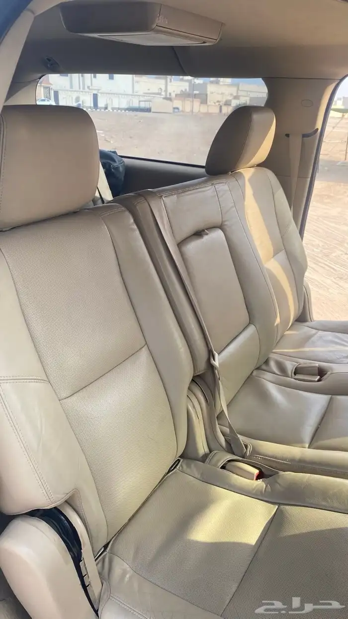 اسكاليد 2011 نظيف 28