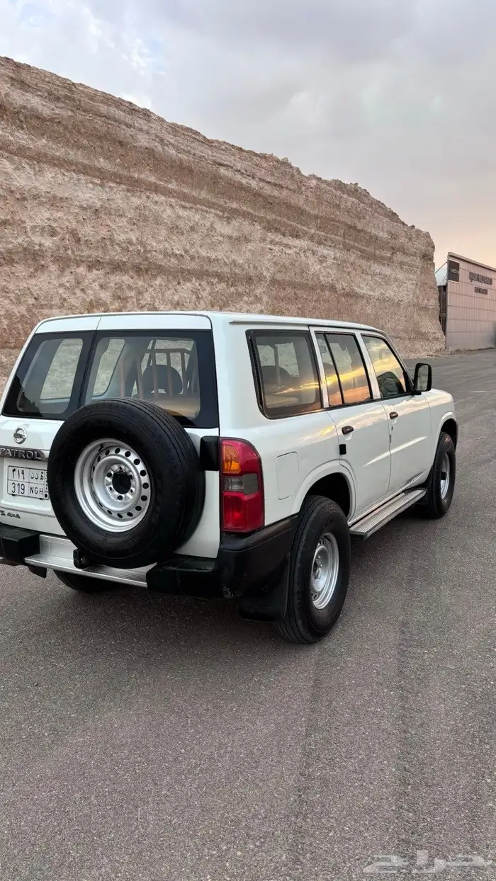 جيب نيسان للبيع باترول 2006 شرط المحركات وشرط البدي 1