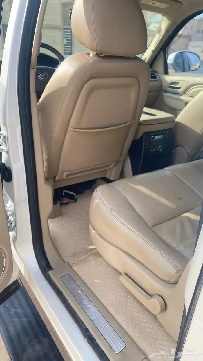 اسكاليد 2011 نظيف 36