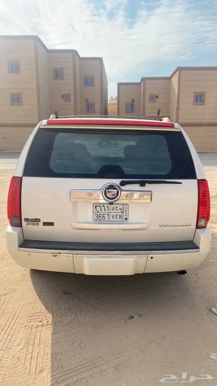 اسكاليد 2011 نظيف 4