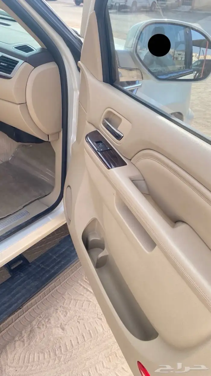 اسكاليد 2011 نظيف 33