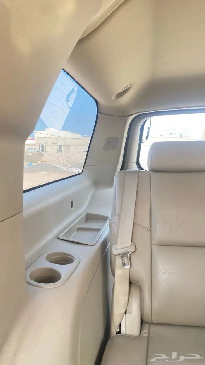 اسكاليد 2011 نظيف 29