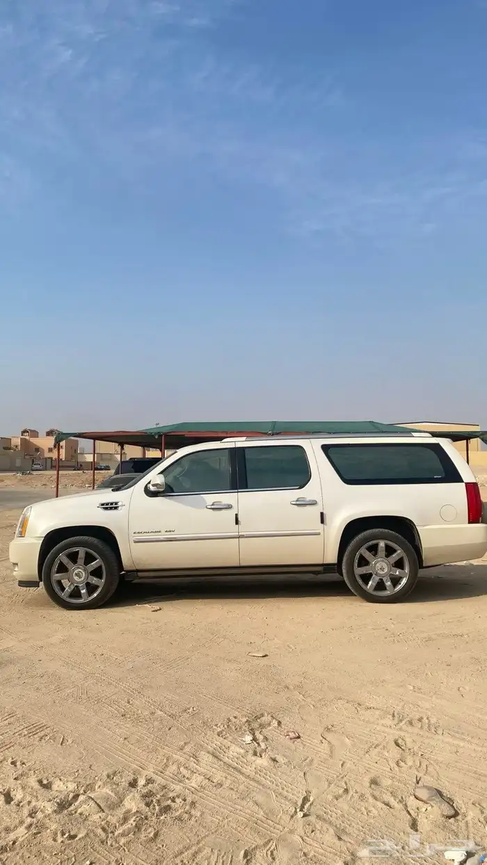 اسكاليد 2011 نظيف 11