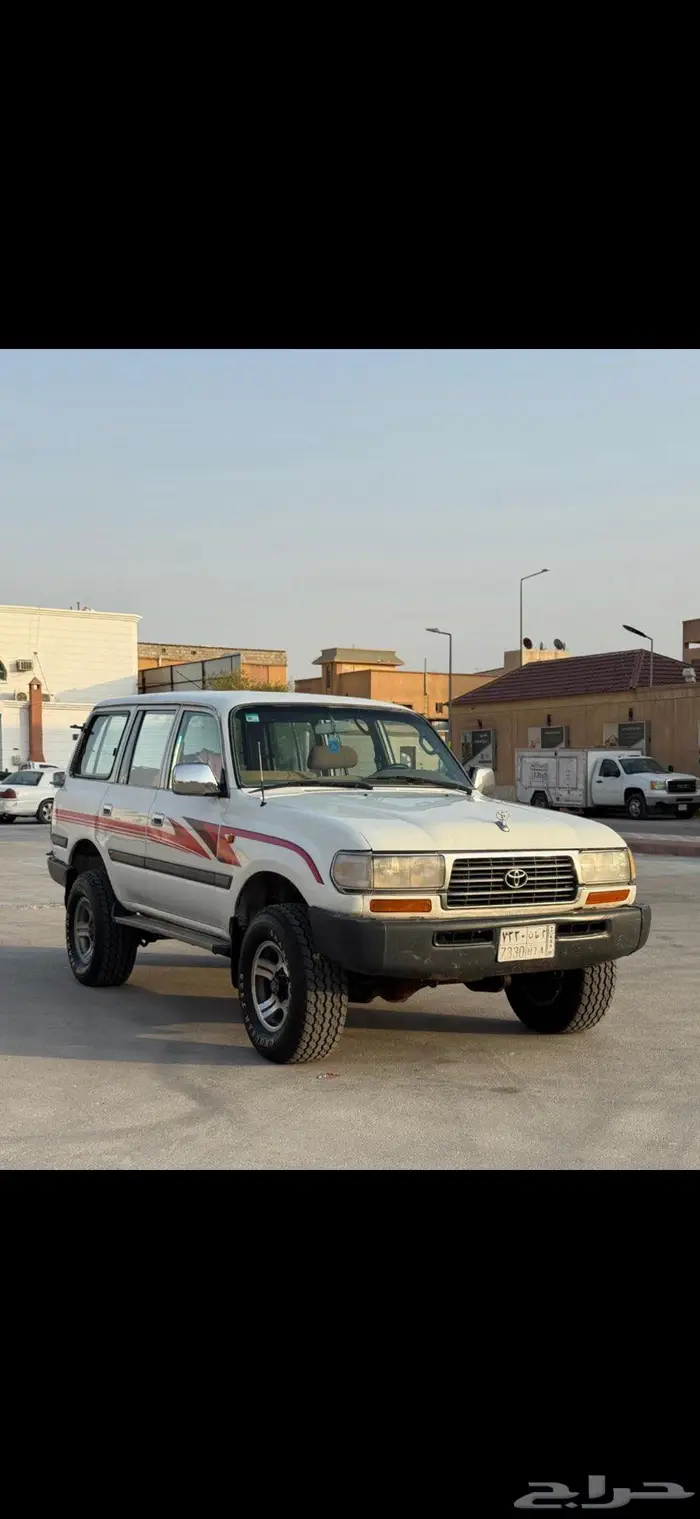 للبيع جيب صالون 1996 3