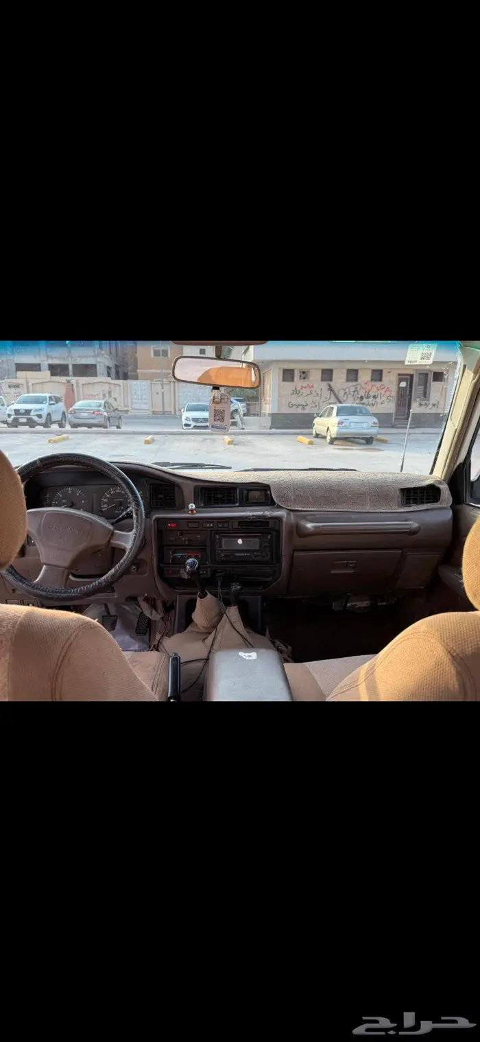 للبيع جيب صالون 1996 4