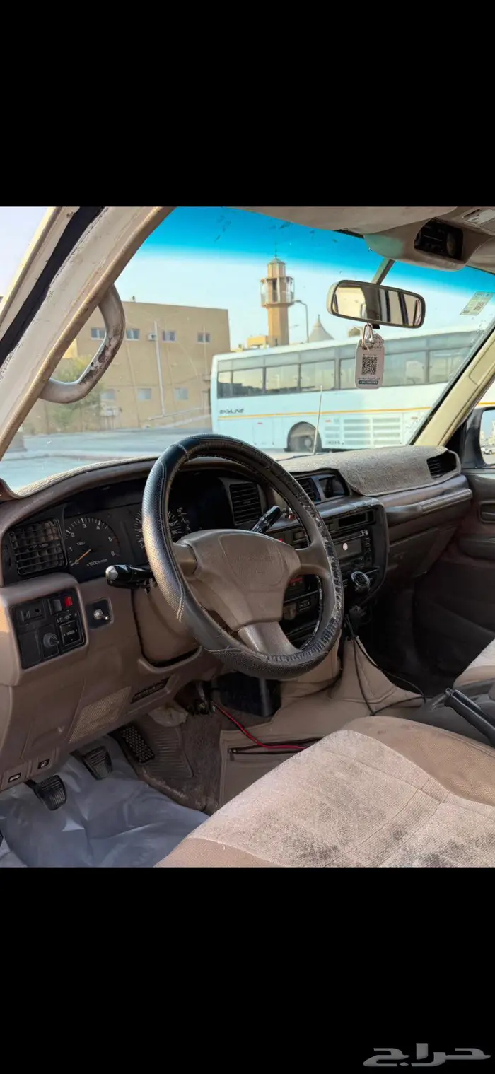 للبيع جيب صالون 1996 11