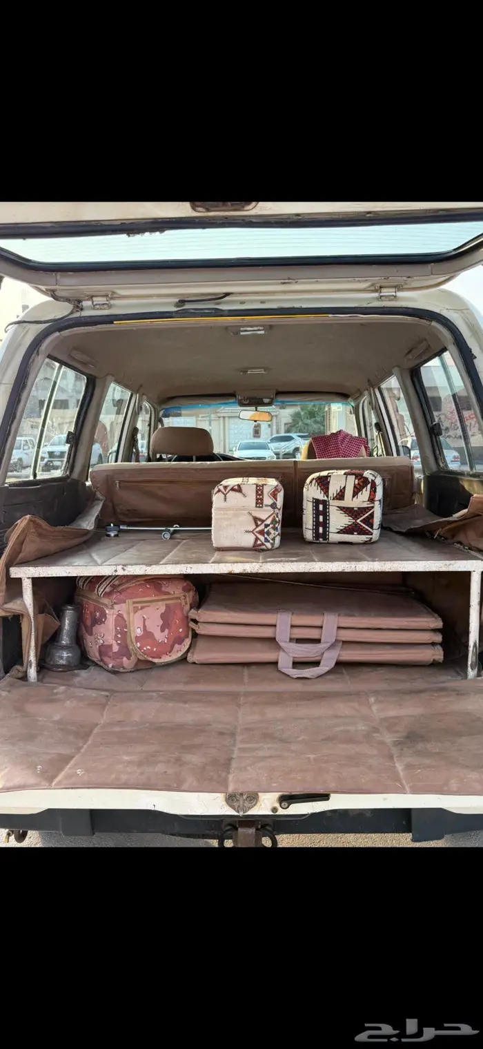 للبيع جيب صالون 1996 10