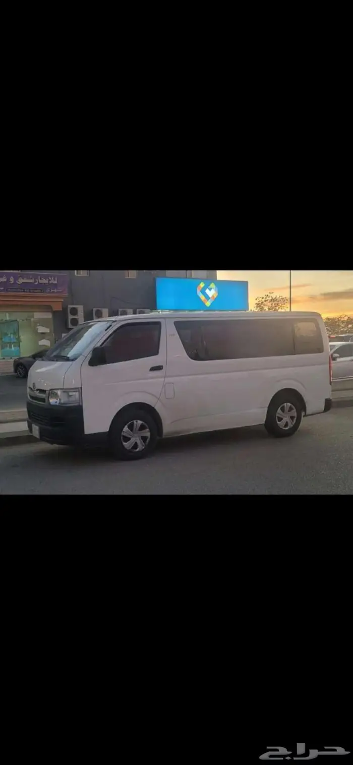 الإيجار باص تويوتا راكب 2010 بدون سواق الإيجار 1