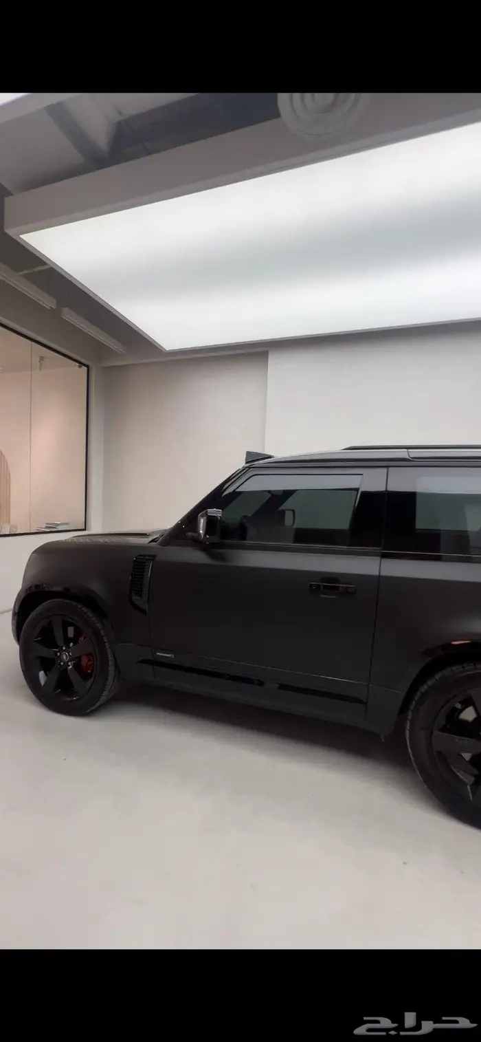 لاند روفر ديفندر X90 موديل 2022 6