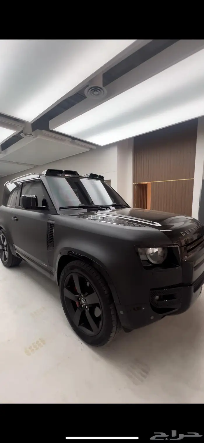 لاند روفر ديفندر X90 موديل 2022 3