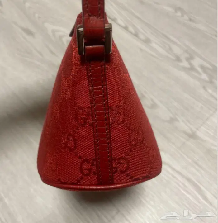 Gucci bag red y2k شنطه قوتشي فنتج 2000s الألفية 7
