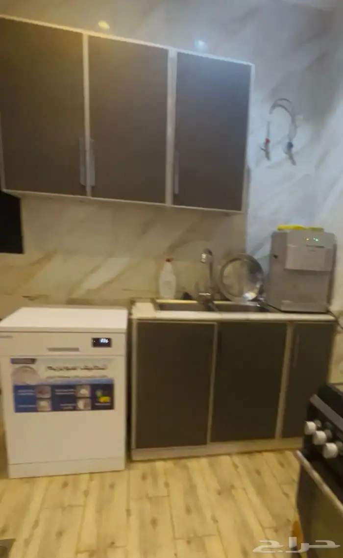 مطبخ حرف ال بألف ريال وقابل للتفاوض مع مكرويف وفرن سطحي 1