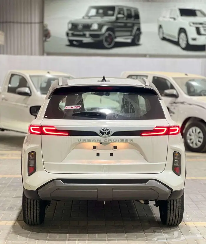 تويوتا اوربان كروزر فل كامل 2026 14