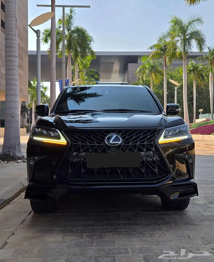لكزس 570 موديل 2020 ((مخزن)) 1