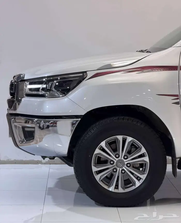 تويوتا هايلوكس دبل غمارتين 2024 8