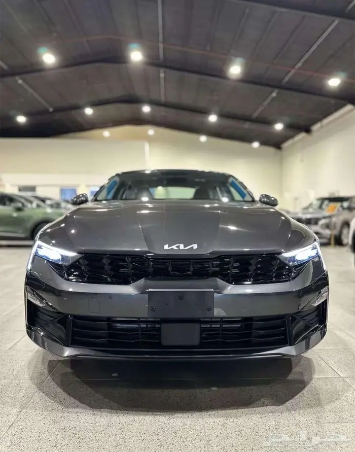 كيا K5 استاندر مطور سقف بانوراما موديل 2025 عروض خاصه 2