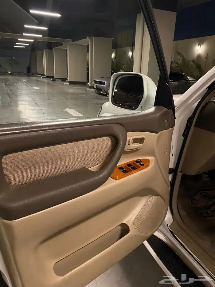 لاندكروزر للبيع 4