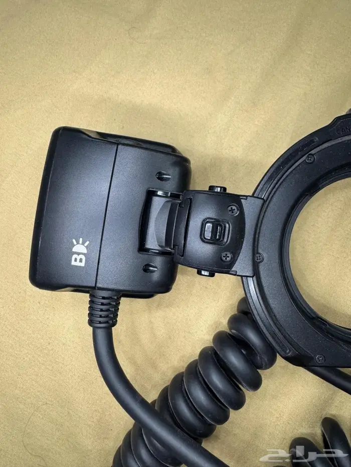 عدسة كانون احترافيه للتصوير الدقيق 2