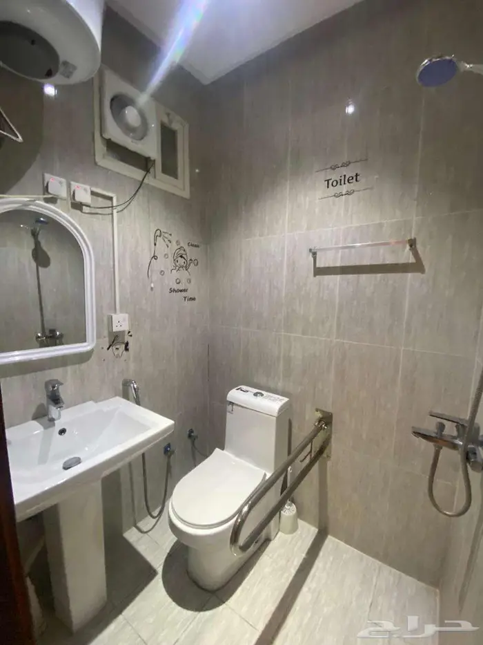 شقة فندقية غرفة وصالة مؤثثة وفاخرة بخميس مشيط 7