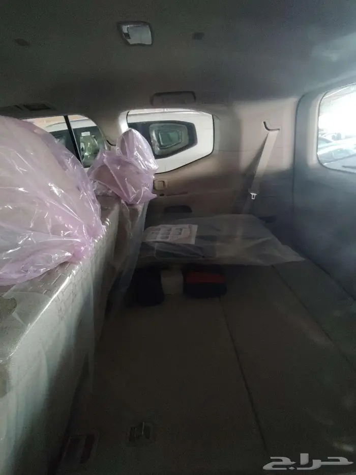 لاندكروزر L2 بنزين موديل 2025 حبه فقط ابيض لؤلؤي بنزين 21