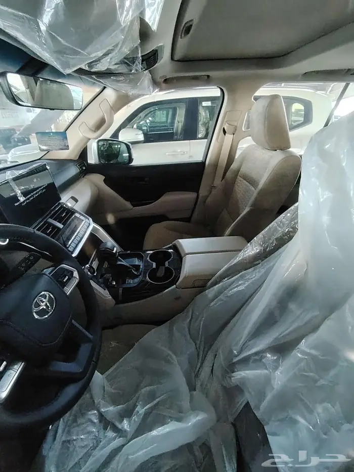 لاندكروزر L2 بنزين موديل 2025 حبه فقط ابيض لؤلؤي بنزين 23