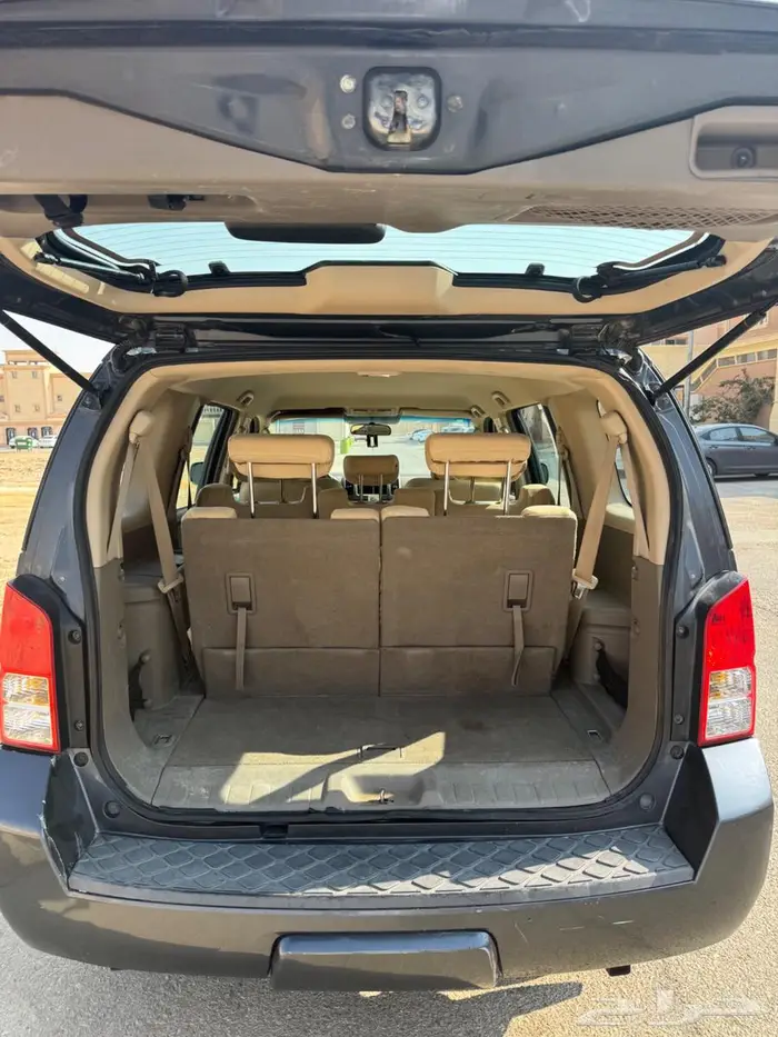 جيب باثفندر 2010 نظيف استخدام المالك الأول 14