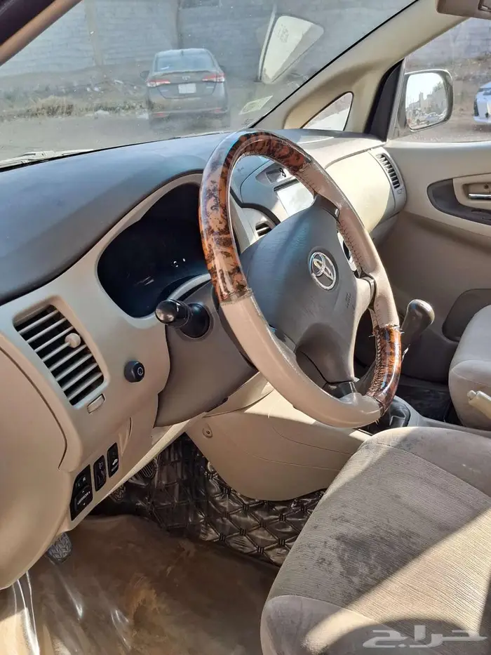 تويوتا انوفا 2011 6