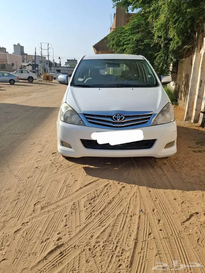 تويوتا انوفا 2011 7