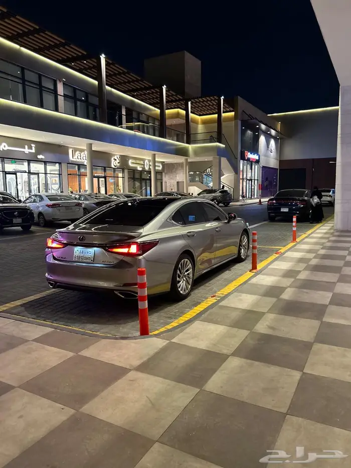 لكزز 2021 es350 عبداللطيف جميل 9