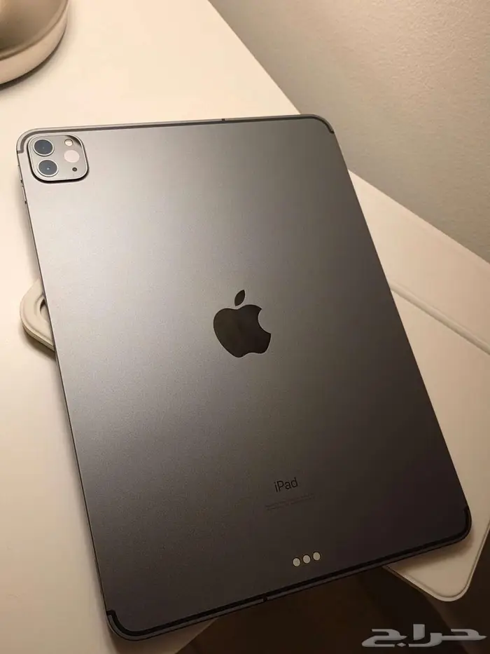 ايباد برو 11 انش (2020) - 1 تيرا بايت - شريحة 1