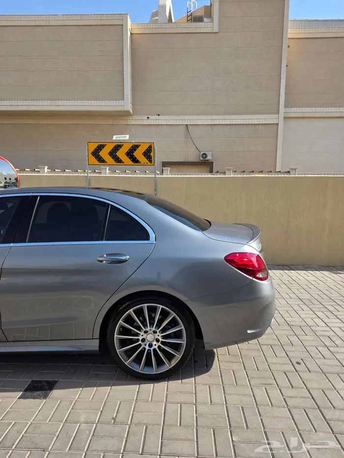 مرسيدس C300 AMG 2026 18