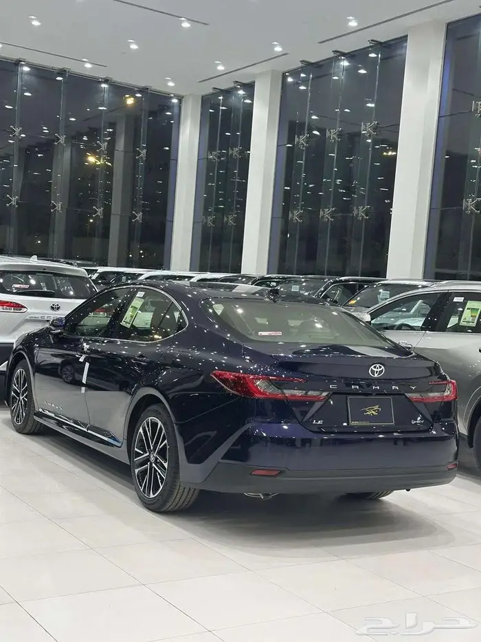 تويوتا كامري هايبر LE 2025 كاش وتقسيط جمع البنوك 3