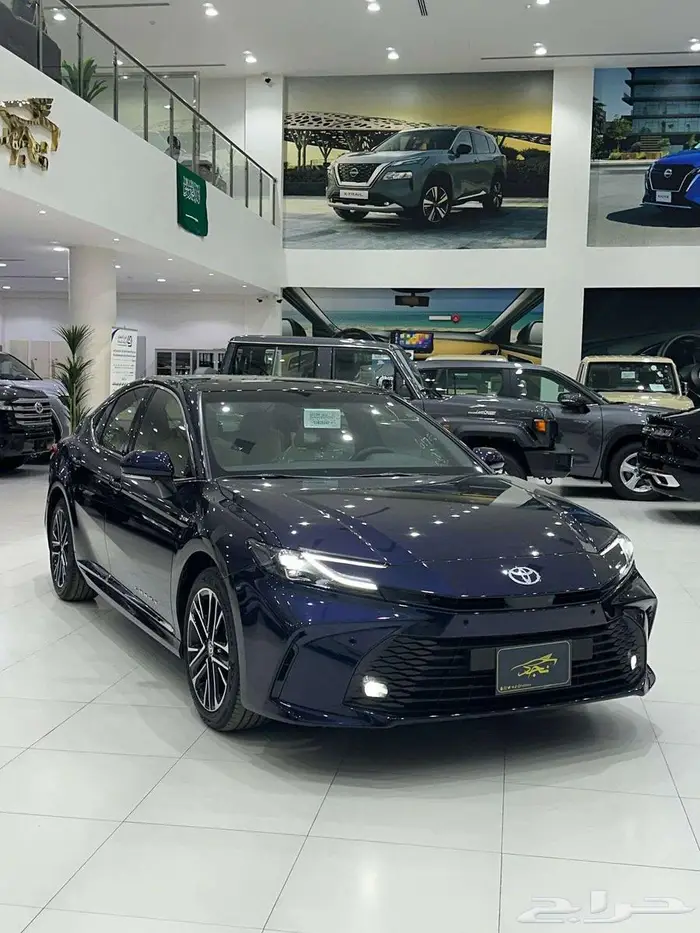 تويوتا كامري هايبر LE 2025 كاش وتقسيط جمع البنوك 2