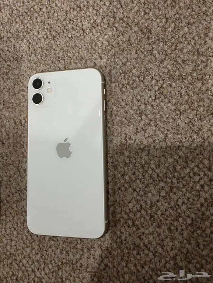 ايفون 11 ابيض 6