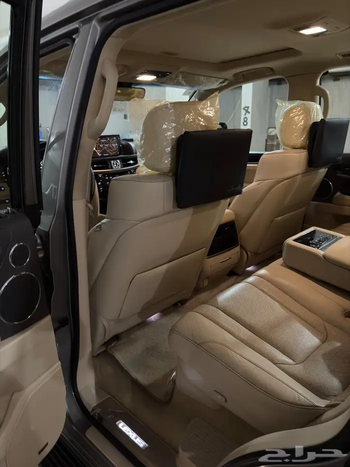 لبيع جيب لكزس 2019 LX 570 فل كامل وكالة من صدام لي الصدام 19