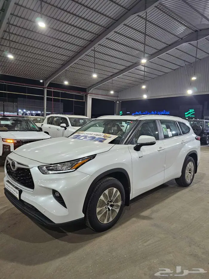 تويوتا هايلاندر GLE نص فل موديل 2025 1