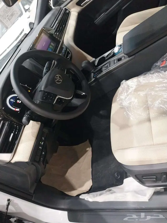 تويوتا كامري E بنزين ستاندر سعودي 2025 11