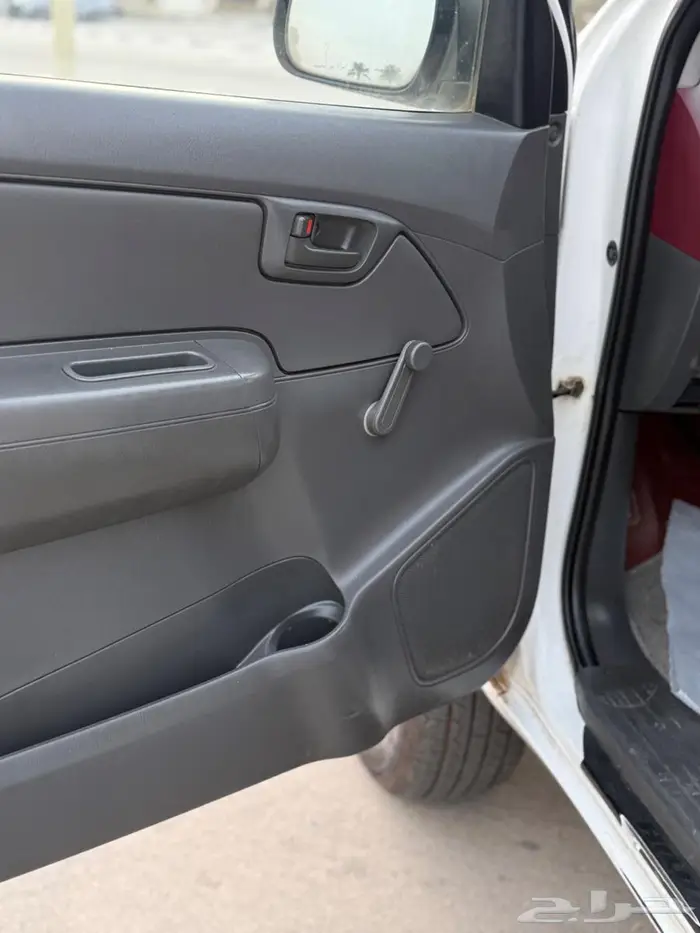 تويوتا هايلوكس 2014 نضيف جدا 12