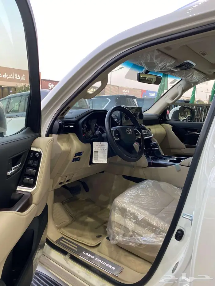 تويوتا لاند كروزر GXR-4 موديل 2022 عداد 6 الاف كم فقط 6
