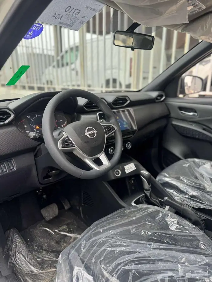 نيسان ماجنيت SV 2025 3