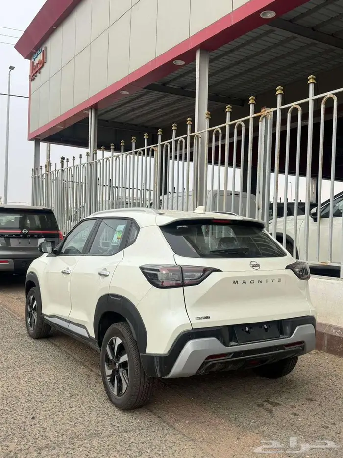 نيسان ماجنيت SV 2025 2