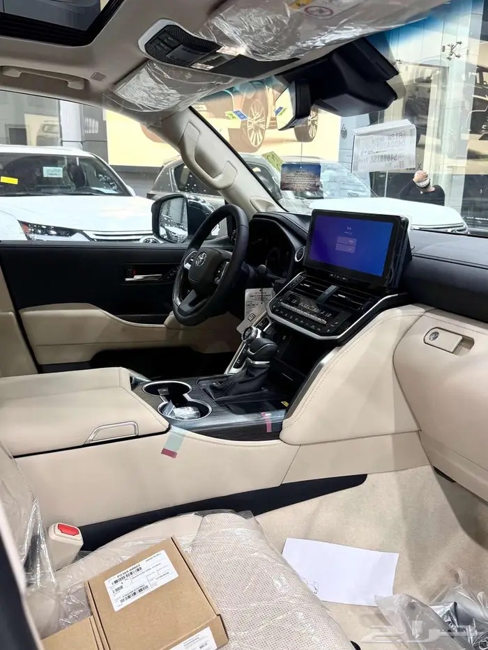 تويوتا لاندكروزر ( VXR ) هايبرد موديل 2025 أقل الأسعار 12