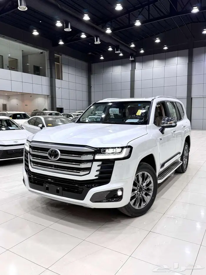 تويوتا لاندكروزر ( VXR ) هايبرد موديل 2025 أقل الأسعار 2